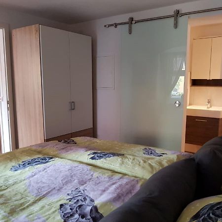 Lindes Ferienwohnung 丁克尔斯比尔 外观 照片